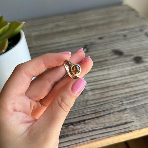 Effy Balissima Sterling and 18k Quartz
Cushion Cut Ring Size 6 - Picture 4 of 5